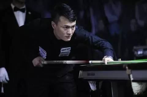 展开激烈对 展开激烈对