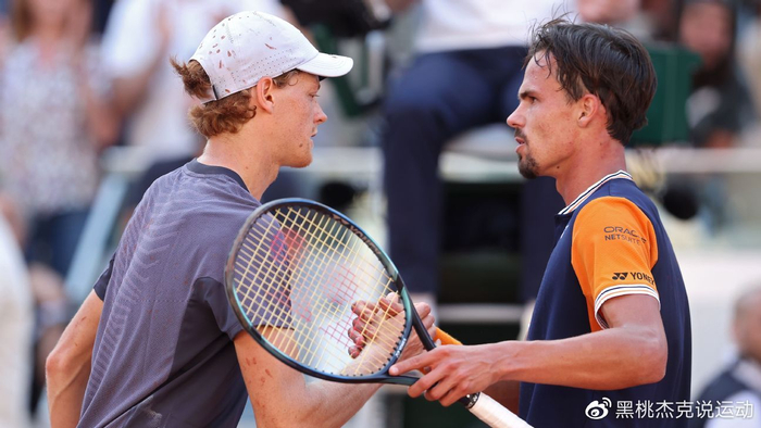 一个发扬坚 一个发扬坚