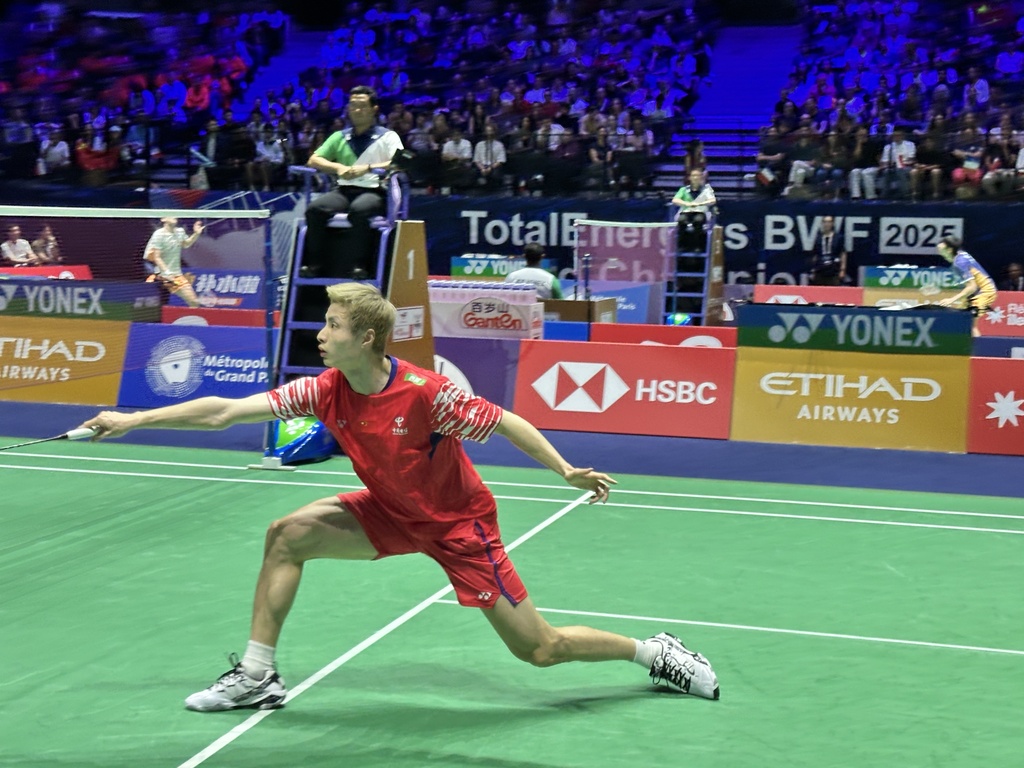 在锋线位置 在锋线位置