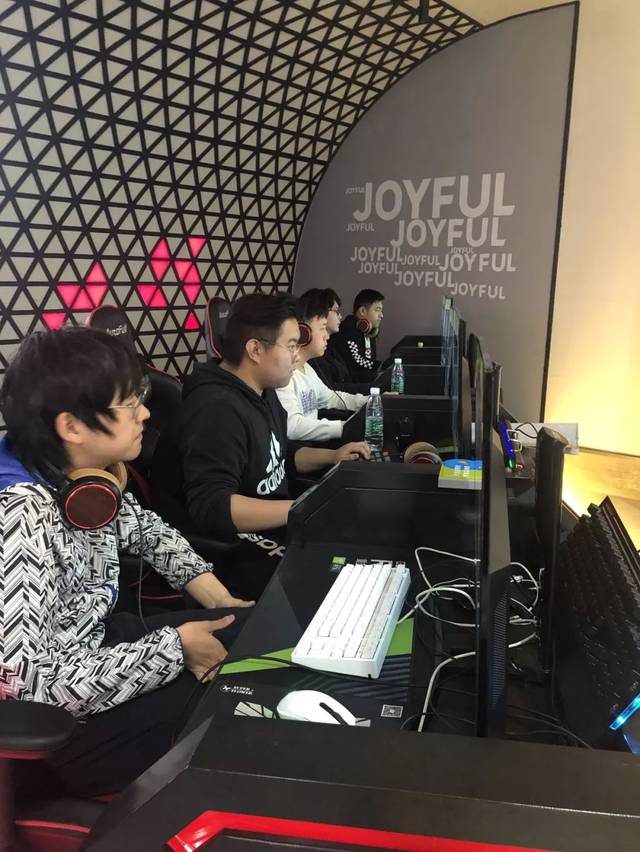 和商业合作 和商业合作