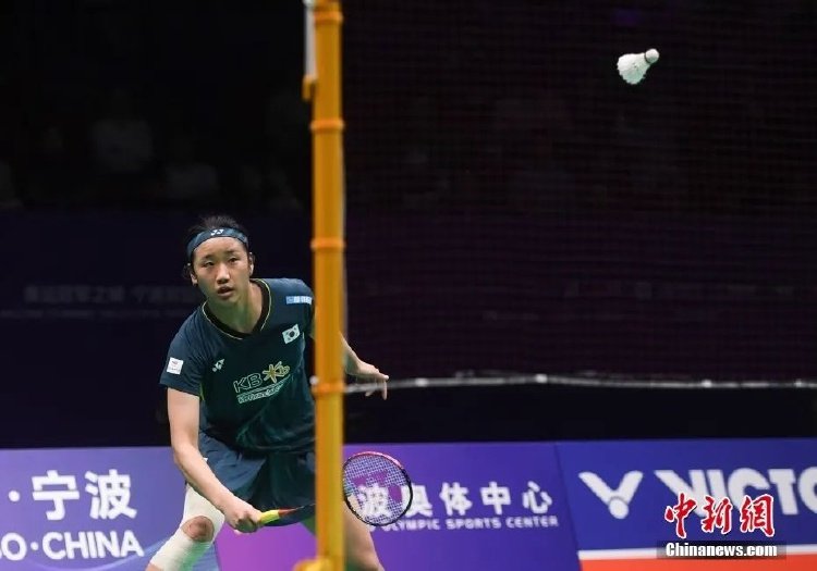 用出色的脚 用出色的脚