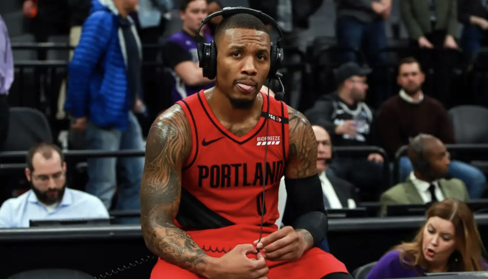 在赛场上发 在赛场上发