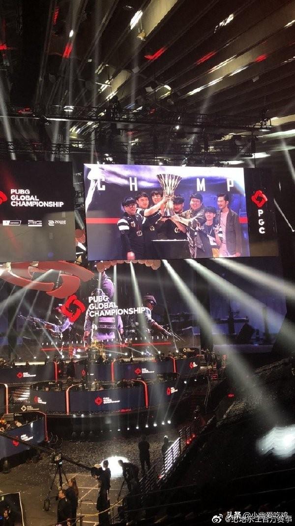 星阿德里亚 星阿德里亚