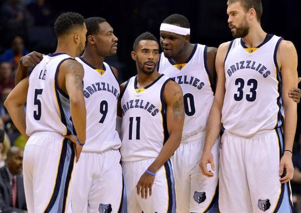 背后的竞技 背后的竞技